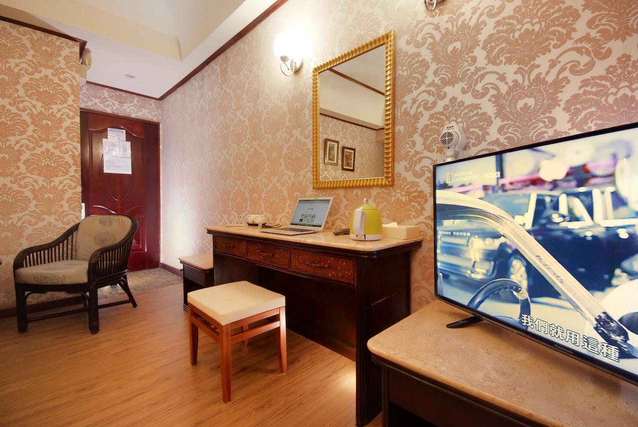 Pink Lotus Hotel Taipei Exterior photo