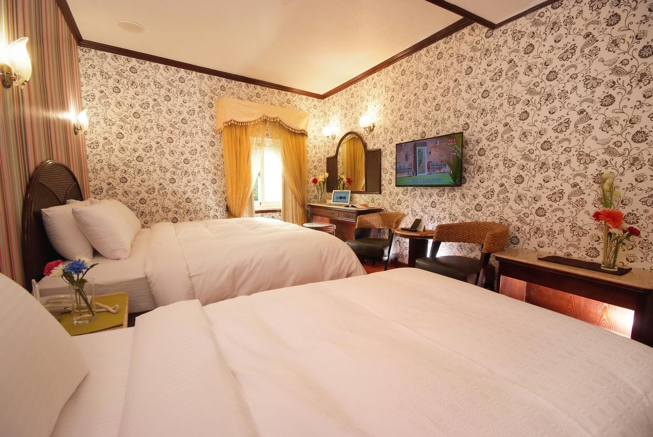Pink Lotus Hotel Taipei Exterior photo